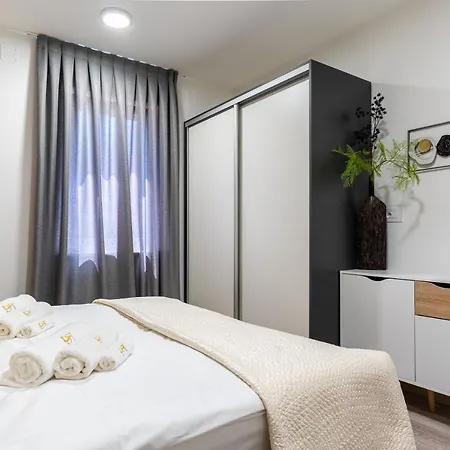 Apartament Dito - 4 Stars *