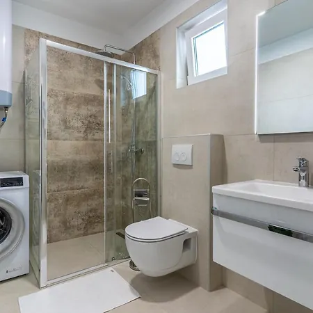 Dito - 4 Stars Apartament *