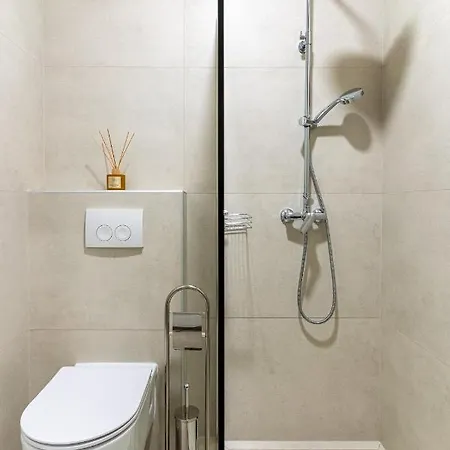 Dito - 4 Stars * Cres
