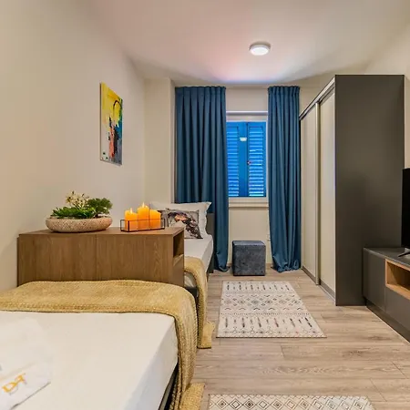 Dito - 4 Stars Apartament Cres