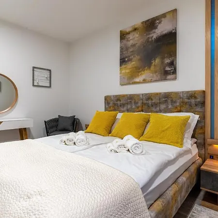 Dito - 4 Stars * Cres